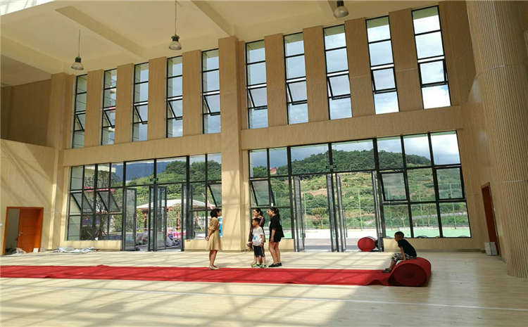 20厚體育館木地板廠家去哪找?