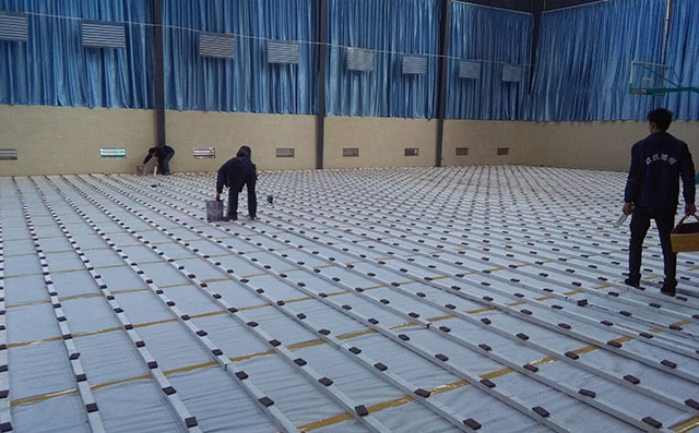    成都體育運動木地板生產廠家專業體育木地板價格 22mm楓木體育木地板