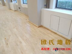 為什么籃球場所大多采用運動木地板？答案在這！