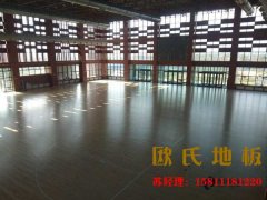 網(wǎng)球場(chǎng)籃球木地板應(yīng)該如何選擇